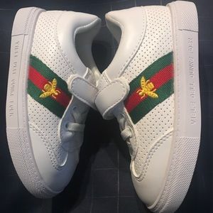 Toddler sneakers nwot